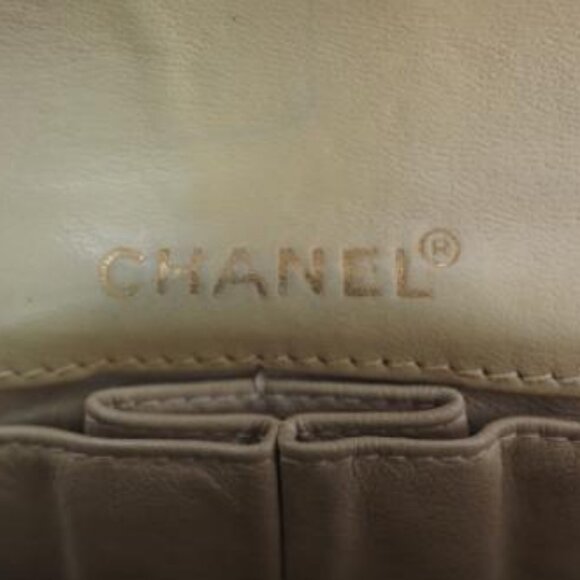 Authentic CHANEL CC Lambskin Patent Chocolate Bar Flap Bag Chain Beige Black - Picture 14 of 14